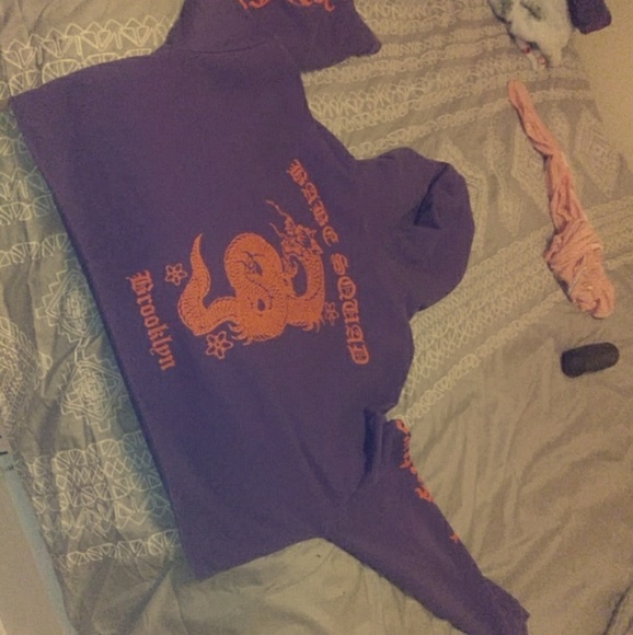 Croped hoodie - Picture 2 of 5